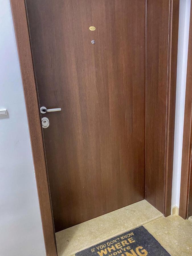 Stylish Urban Apart New 2021 Close To The Beach Varna Exteriér fotografie